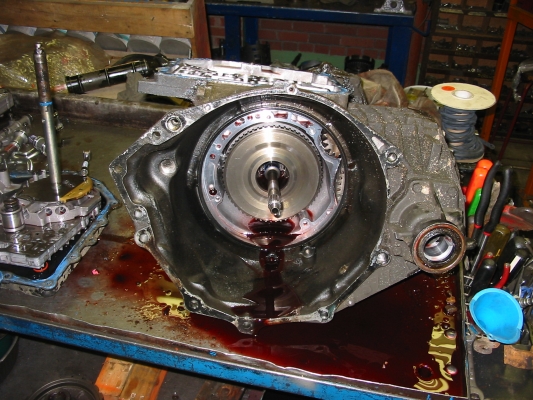 Pump removed, main / input shaft drum visible
